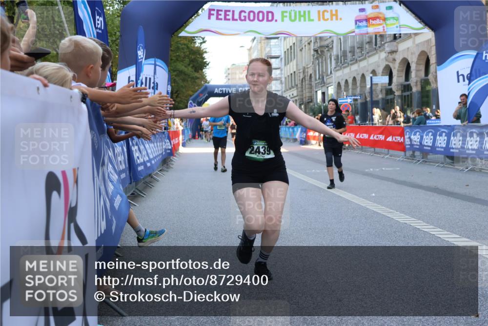 07.09.2025 - BARMER Alsterlauf Strokosch-Dieckow http://msf.ph/oto/8729400 07.09.2025 10:27:40 Ziel 5097, 5098, 5275, 5276, 5668, 5669, 6224 meine-sportfotos.de