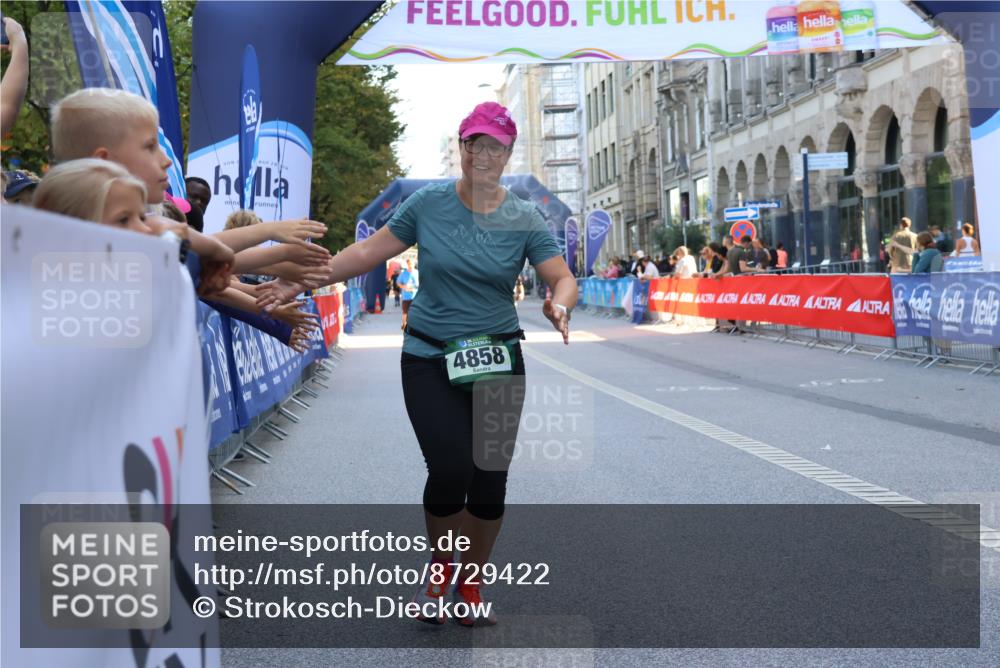07.09.2025 - BARMER Alsterlauf Strokosch-Dieckow http://msf.ph/oto/8729422 07.09.2025 10:27:29 Ziel 2135, 2136, 2239, 2990, 3746, 4994, 5275, 5276 meine-sportfotos.de