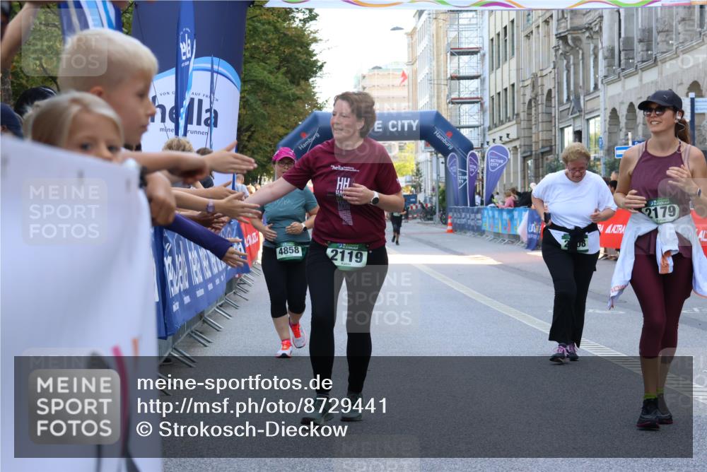 07.09.2025 - BARMER Alsterlauf Strokosch-Dieckow http://msf.ph/oto/8729441 07.09.2025 10:27:25 Ziel 2135, 2136, 2239, 2990, 3003, 3746, 4994, 5275, 5276 meine-sportfotos.de