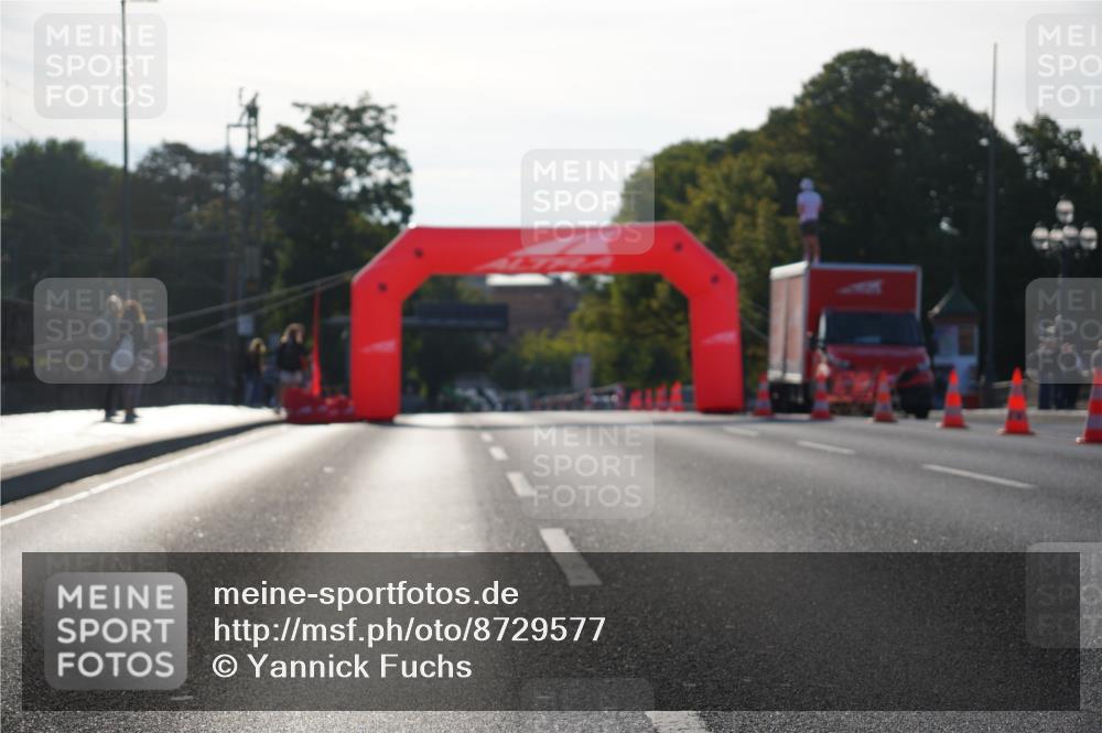 07.09.2025 - BARMER Alsterlauf Yannick Fuchs http://msf.ph/oto/8729577 07.09.2025 08:56:00 Laufen  meine-sportfotos.de