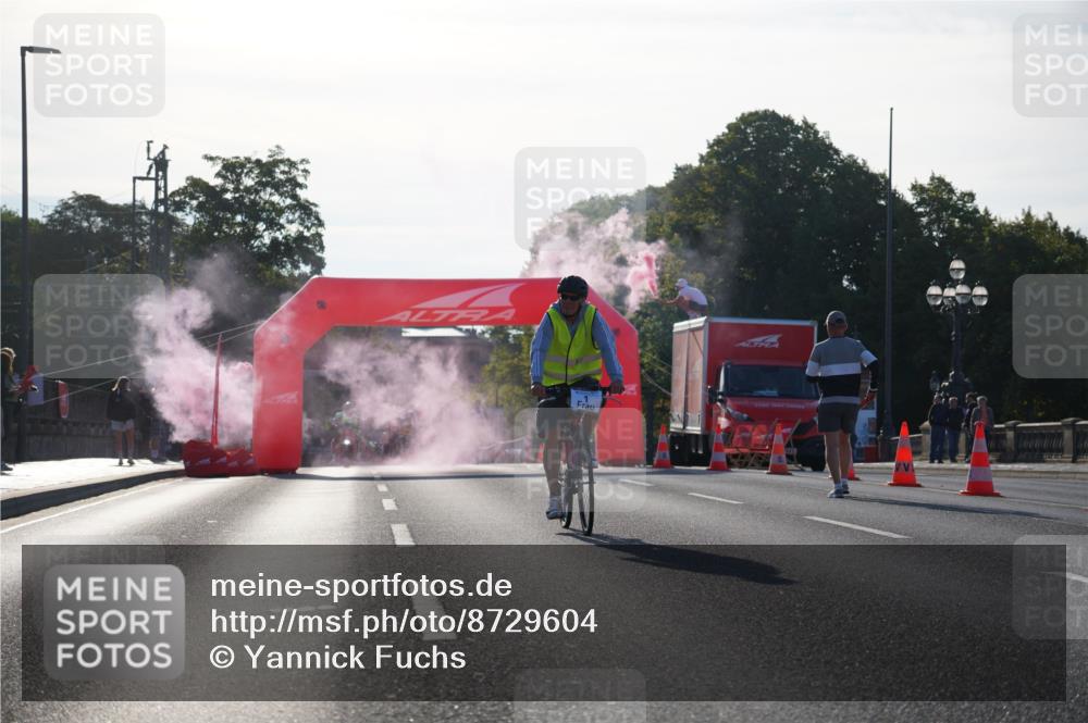 07.09.2025 - BARMER Alsterlauf Yannick Fuchs http://msf.ph/oto/8729604 07.09.2025 08:56:31 Laufen  meine-sportfotos.de
