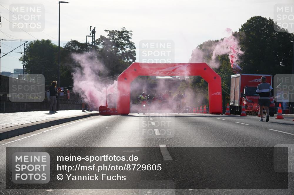 07.09.2025 - BARMER Alsterlauf Yannick Fuchs http://msf.ph/oto/8729605 07.09.2025 08:56:33 Laufen  meine-sportfotos.de