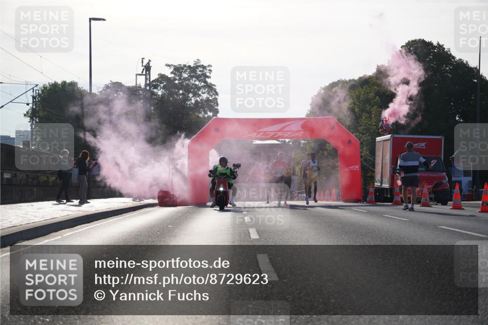 07.09.2025 - BARMER Alsterlauf Yannick Fuchs http://msf.ph/oto/8729623 07.09.2025 08:56:35 Laufen  meine-sportfotos.de