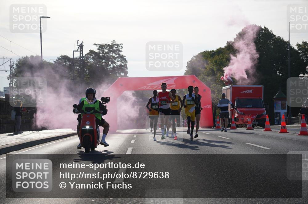 07.09.2025 - BARMER Alsterlauf Yannick Fuchs http://msf.ph/oto/8729638 07.09.2025 08:56:37 Laufen 8354, 4, 2 meine-sportfotos.de