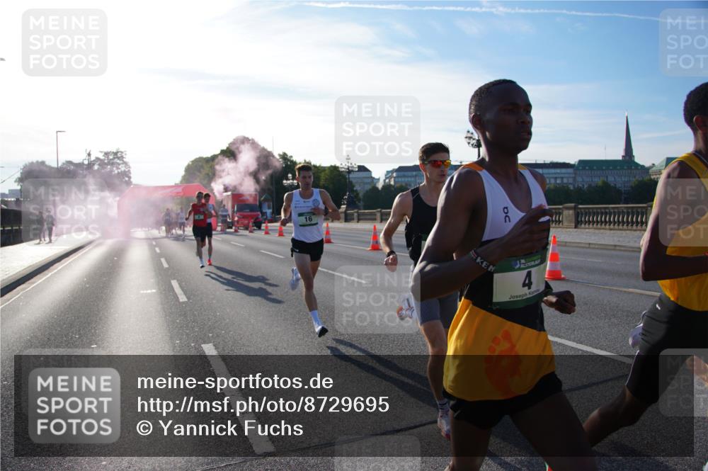 07.09.2025 - BARMER Alsterlauf Yannick Fuchs http://msf.ph/oto/8729695 07.09.2025 08:56:41 Laufen 16, 4 meine-sportfotos.de