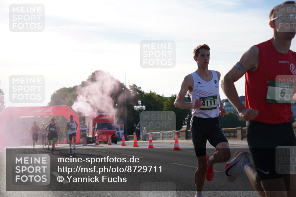 07.09.2025 - BARMER Alsterlauf Yannick Fuchs http://msf.ph/oto/8729711 07.09.2025 08:56:42 Laufen 4111, 6 meine-sportfotos.de