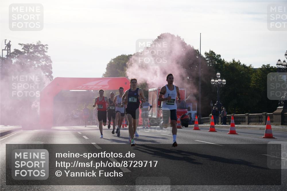07.09.2025 - BARMER Alsterlauf Yannick Fuchs http://msf.ph/oto/8729717 07.09.2025 08:56:44 Laufen 4118, 10, 15, 4969 meine-sportfotos.de