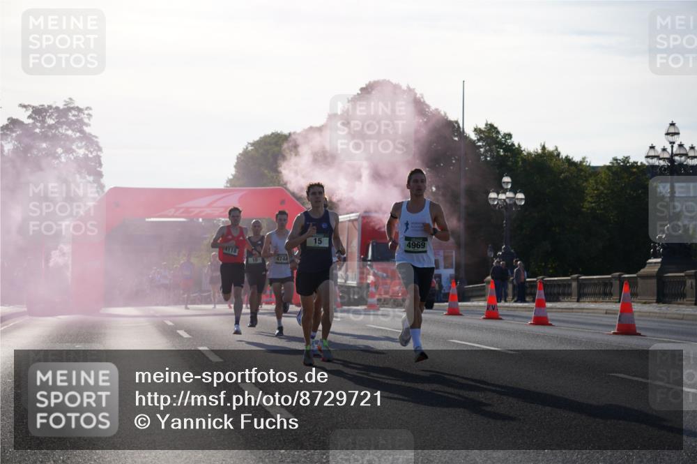 07.09.2025 - BARMER Alsterlauf Yannick Fuchs http://msf.ph/oto/8729721 07.09.2025 08:56:44 Laufen 4118, 10, 4744, 15, 4969 meine-sportfotos.de