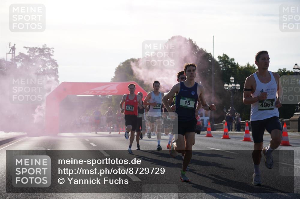 07.09.2025 - BARMER Alsterlauf Yannick Fuchs http://msf.ph/oto/8729729 07.09.2025 08:56:45 Laufen 4118, 744, 15, 4969 meine-sportfotos.de
