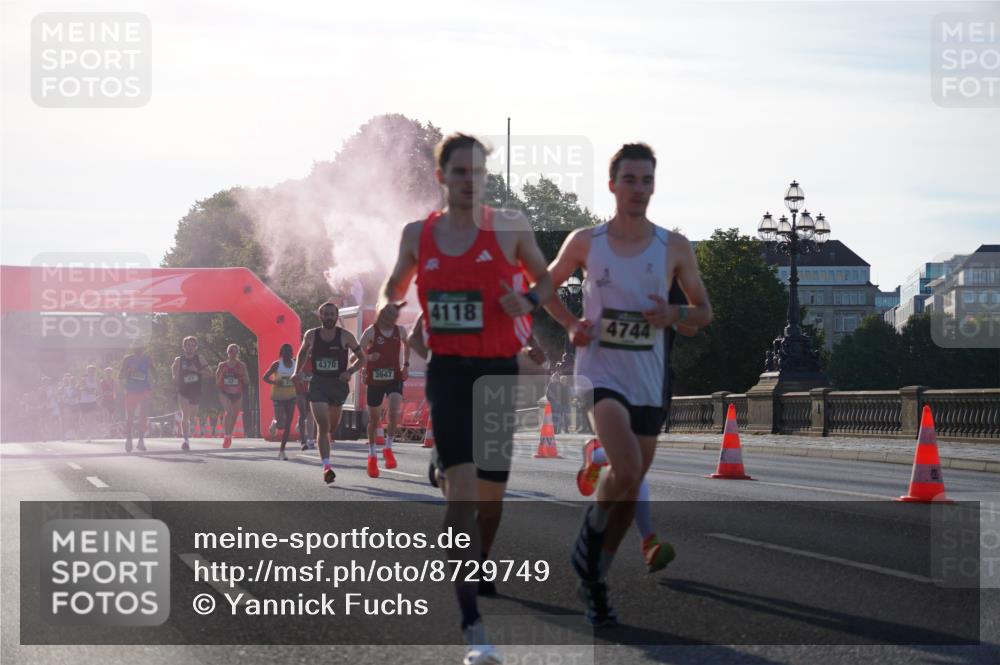07.09.2025 - BARMER Alsterlauf Yannick Fuchs http://msf.ph/oto/8729749 07.09.2025 08:56:47 Laufen 22, 4370, 3947, 4118, 4744 meine-sportfotos.de