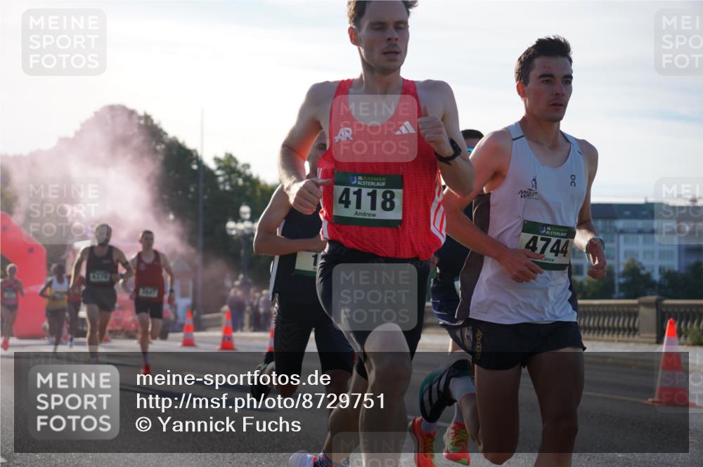 07.09.2025 - BARMER Alsterlauf Yannick Fuchs http://msf.ph/oto/8729751 07.09.2025 08:56:47 Laufen 4374, 36, 4118, 36, 4744 meine-sportfotos.de