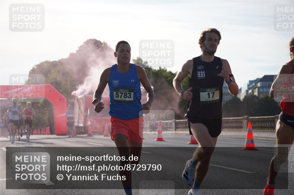 07.09.2025 - BARMER Alsterlauf Yannick Fuchs http://msf.ph/oto/8729790 07.09.2025 08:56:52 Laufen 5783, 44, 17 meine-sportfotos.de