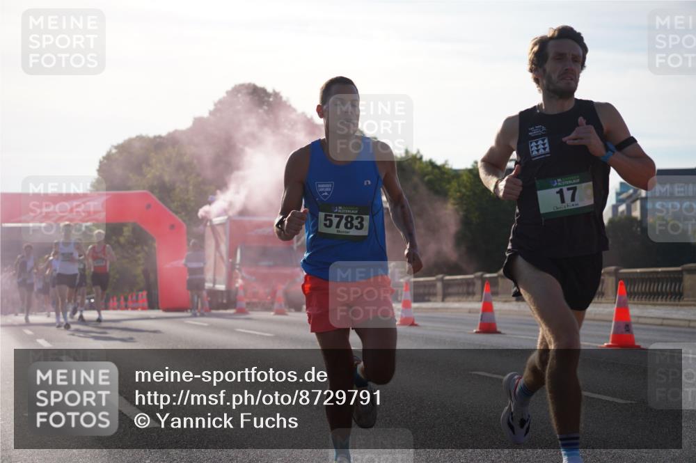 07.09.2025 - BARMER Alsterlauf Yannick Fuchs http://msf.ph/oto/8729791 07.09.2025 08:56:52 Laufen 136, 5783, 17 meine-sportfotos.de