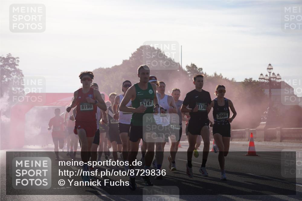 07.09.2025 - BARMER Alsterlauf Yannick Fuchs http://msf.ph/oto/8729836 07.09.2025 08:57:01 Laufen 5641, 8199, 4961, 5747, 4288, 4138, 3966 meine-sportfotos.de