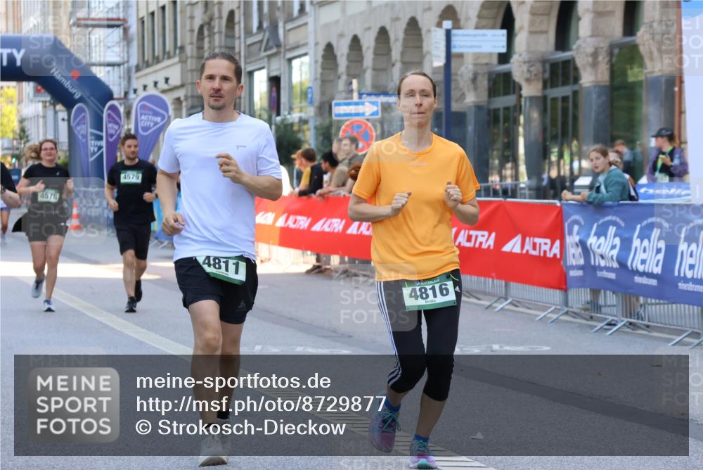 07.09.2025 - BARMER Alsterlauf Strokosch-Dieckow http://msf.ph/oto/8729877 07.09.2025 10:26:30 Ziel 3968, 4143, 4144, 4320, 6004, 8300, 8341 meine-sportfotos.de