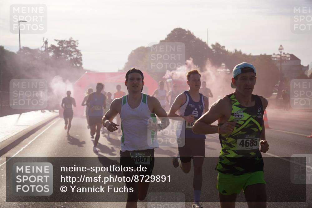 07.09.2025 - BARMER Alsterlauf Yannick Fuchs http://msf.ph/oto/8729891 07.09.2025 08:57:09 Laufen 5687, 80, 4685 meine-sportfotos.de