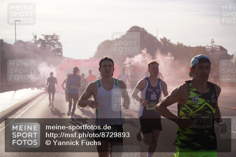 07.09.2025 - BARMER Alsterlauf Yannick Fuchs http://msf.ph/oto/8729893 07.09.2025 08:57:09 Laufen 5687, 801, 4685 meine-sportfotos.de