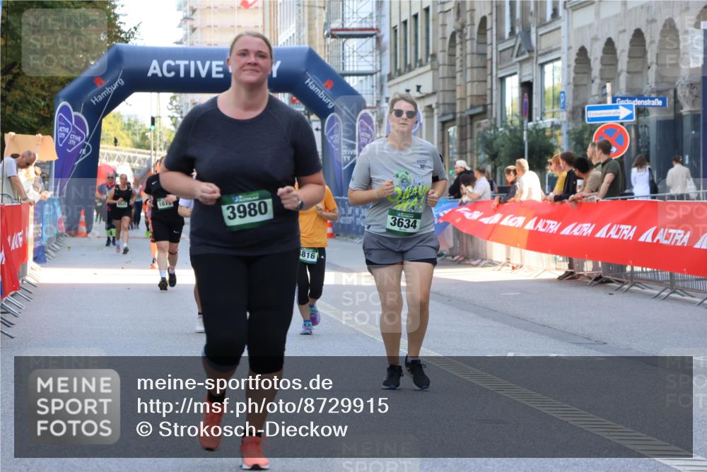 07.09.2025 - BARMER Alsterlauf Strokosch-Dieckow http://msf.ph/oto/8729915 07.09.2025 10:26:24 Ziel 3968, 4008, 4143, 4144, 4320, 5065, 6004, 8300 meine-sportfotos.de