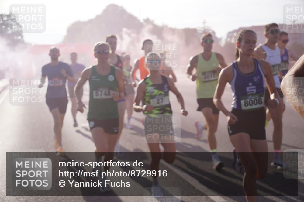 07.09.2025 - BARMER Alsterlauf Yannick Fuchs http://msf.ph/oto/8729916 07.09.2025 08:57:12 Laufen 1252, 5748, 27, 2012, 8008 meine-sportfotos.de