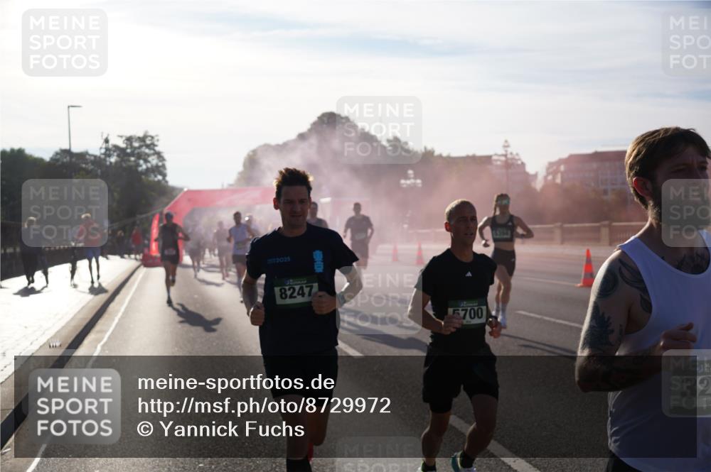 07.09.2025 - BARMER Alsterlauf Yannick Fuchs http://msf.ph/oto/8729972 07.09.2025 08:57:24 Laufen 2025, 8247, 5700, 32 meine-sportfotos.de