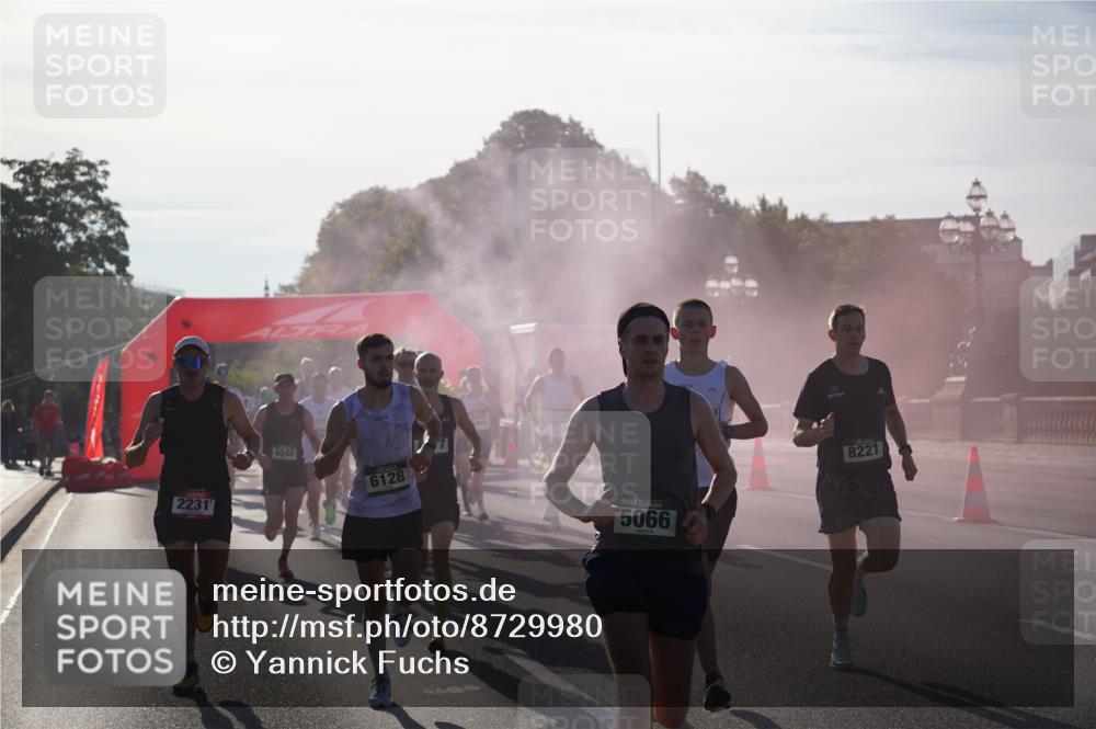 07.09.2025 - BARMER Alsterlauf Yannick Fuchs http://msf.ph/oto/8729980 07.09.2025 08:57:25 Laufen 2231, 4040, 6128, 5066, 8221 meine-sportfotos.de