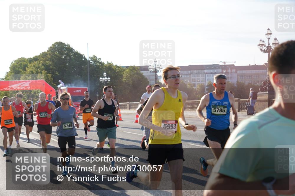 07.09.2025 - BARMER Alsterlauf Yannick Fuchs http://msf.ph/oto/8730057 07.09.2025 08:57:39 Laufen 4849, 81, 5120, 5913, 5749, 4683, 37, 5993, 5785 meine-sportfotos.de