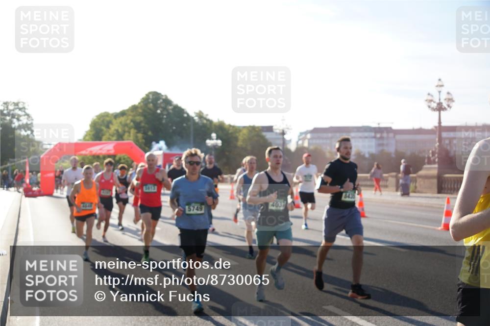 07.09.2025 - BARMER Alsterlauf Yannick Fuchs http://msf.ph/oto/8730065 07.09.2025 08:57:40 Laufen 5913, 5749, 4037 meine-sportfotos.de
