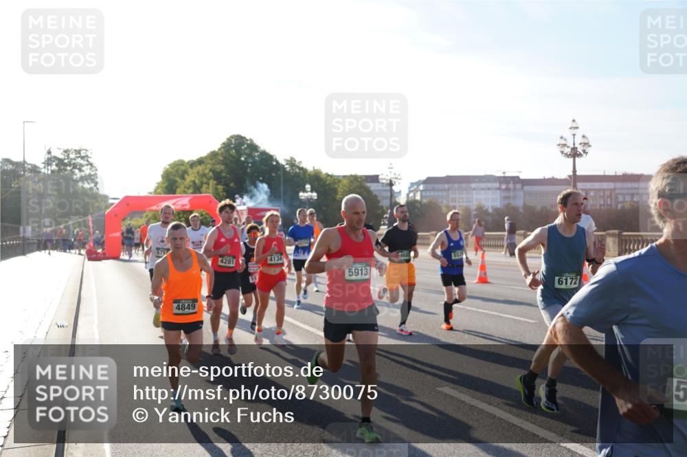 07.09.2025 - BARMER Alsterlauf Yannick Fuchs http://msf.ph/oto/8730075 07.09.2025 08:57:41 Laufen 4849, 4281, 4134, 5913, 5525, 6172, 5 meine-sportfotos.de