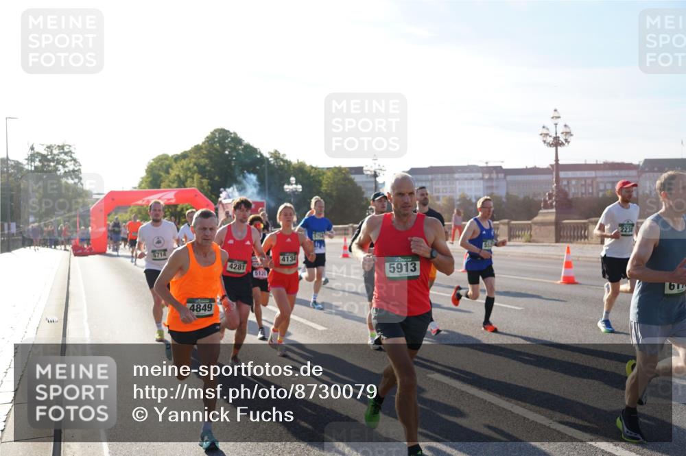 07.09.2025 - BARMER Alsterlauf Yannick Fuchs http://msf.ph/oto/8730079 07.09.2025 08:57:41 Laufen 5714, 4849, 4281, 5120, 4134, 5913, 223, 6 meine-sportfotos.de