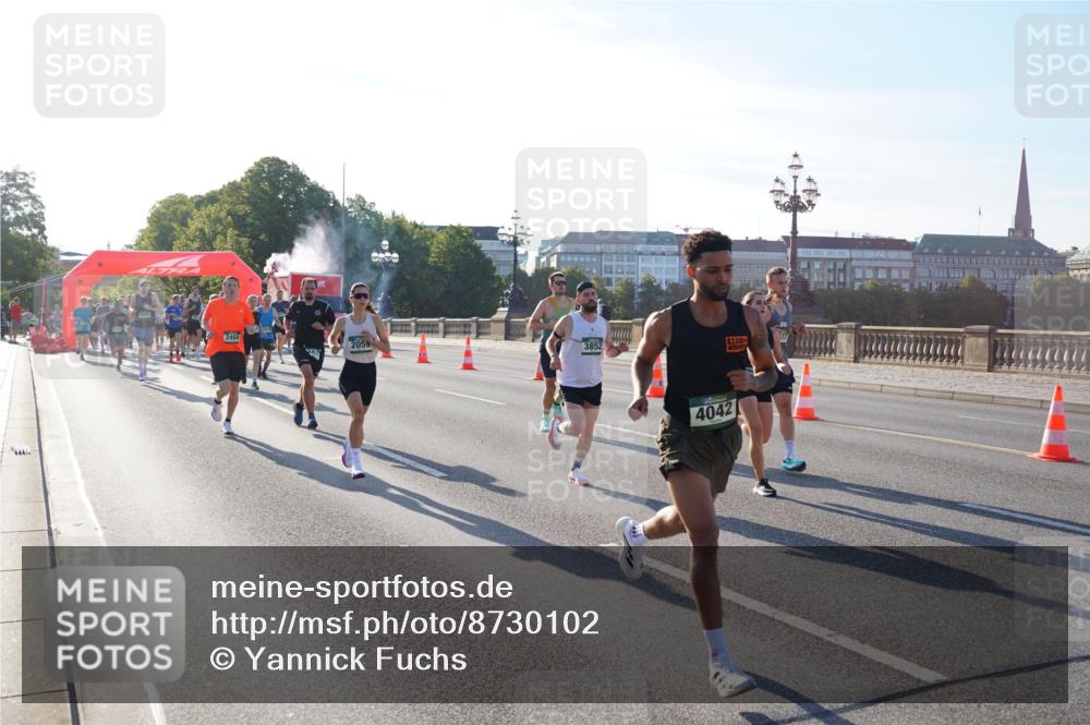 07.09.2025 - BARMER Alsterlauf Yannick Fuchs http://msf.ph/oto/8730102 07.09.2025 08:57:45 Laufen 2404, 2059, 3852, 4042 meine-sportfotos.de