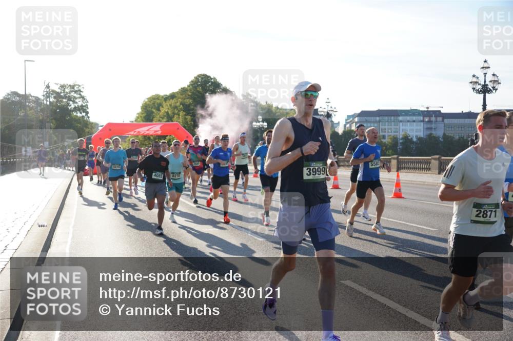 07.09.2025 - BARMER Alsterlauf Yannick Fuchs http://msf.ph/oto/8730121 07.09.2025 08:57:49 Laufen 44464, 4676, 4083, 8270, 2680, 3999, 5583, 2871 meine-sportfotos.de