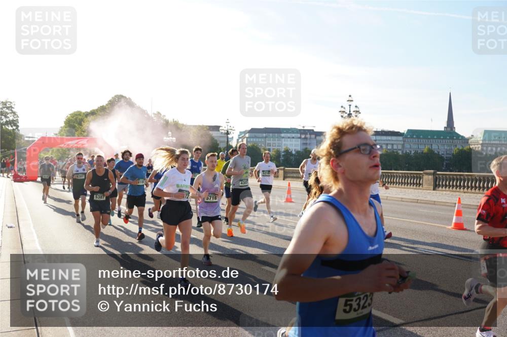 07.09.2025 - BARMER Alsterlauf Yannick Fuchs http://msf.ph/oto/8730174 07.09.2025 08:57:56 Laufen 6210, 6307, 5387, 191, 5716, 5210, 4303, 5323, 15 meine-sportfotos.de