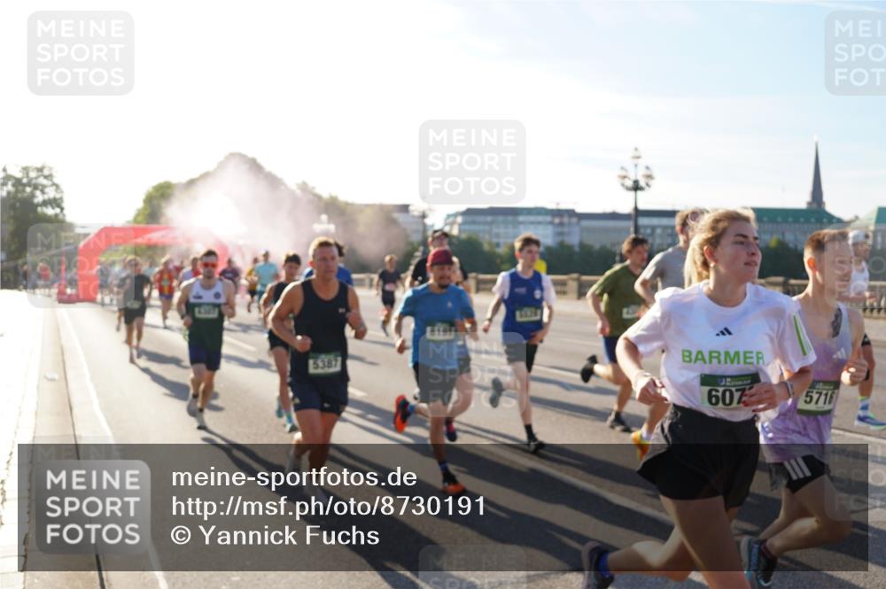 07.09.2025 - BARMER Alsterlauf Yannick Fuchs http://msf.ph/oto/8730191 07.09.2025 08:57:57 Laufen 5387, 607, 5716 meine-sportfotos.de