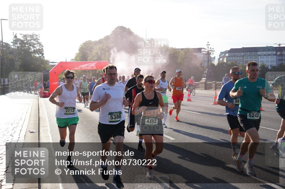 07.09.2025 - BARMER Alsterlauf Yannick Fuchs http://msf.ph/oto/8730222 07.09.2025 08:58:08 Laufen 4444, 561, 3296, 2212, 5388, 4482, 38, 5243 meine-sportfotos.de