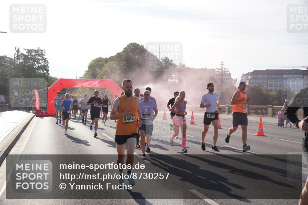 07.09.2025 - BARMER Alsterlauf Yannick Fuchs http://msf.ph/oto/8730257 07.09.2025 08:58:14 Laufen 4050, 6095, 5488, 8411, 4480, 4357 meine-sportfotos.de