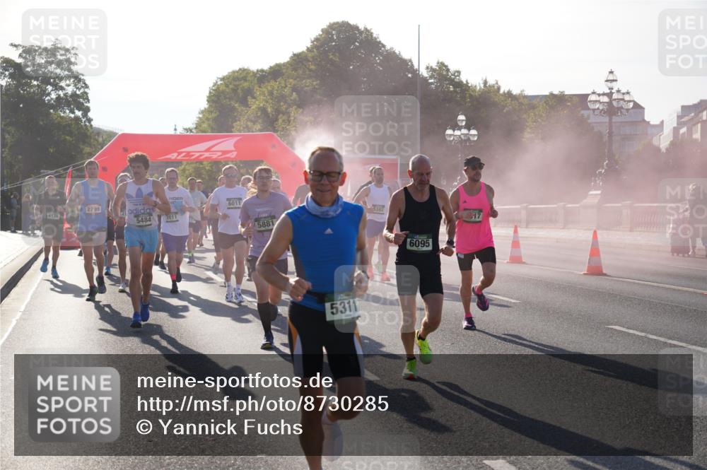 07.09.2025 - BARMER Alsterlauf Yannick Fuchs http://msf.ph/oto/8730285 07.09.2025 08:58:18 Laufen 6139, 2799, 5484, 2011, 6011, 5881, 5382, 5311, 6095 meine-sportfotos.de