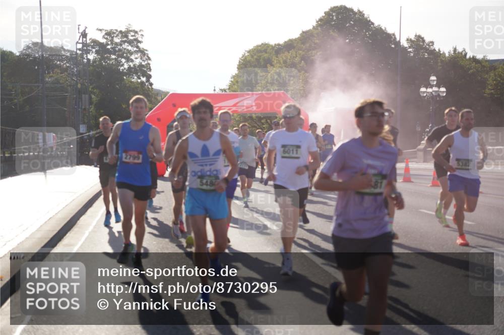 07.09.2025 - BARMER Alsterlauf Yannick Fuchs http://msf.ph/oto/8730295 07.09.2025 08:58:20 Laufen 2799, 548, 6011, 5382 meine-sportfotos.de