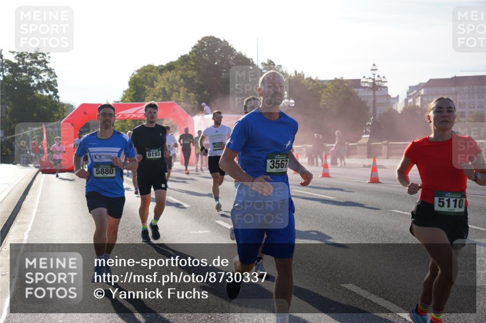 07.09.2025 - BARMER Alsterlauf Yannick Fuchs http://msf.ph/oto/8730337 07.09.2025 08:58:27 Laufen 5880, 6193, 605, 3567, 5110 meine-sportfotos.de