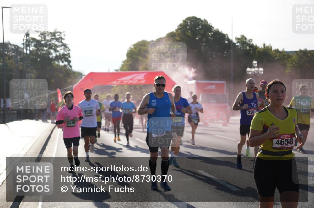 07.09.2025 - BARMER Alsterlauf Yannick Fuchs http://msf.ph/oto/8730370 07.09.2025 08:58:32 Laufen 4814, 5449, 3530, 5423, 2201, 6262, 4658 meine-sportfotos.de