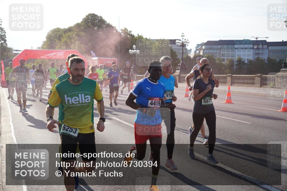 07.09.2025 - BARMER Alsterlauf Yannick Fuchs http://msf.ph/oto/8730394 07.09.2025 08:58:36 Laufen 94, 4927, 5288, 6253, 4419, 85, 5977 meine-sportfotos.de