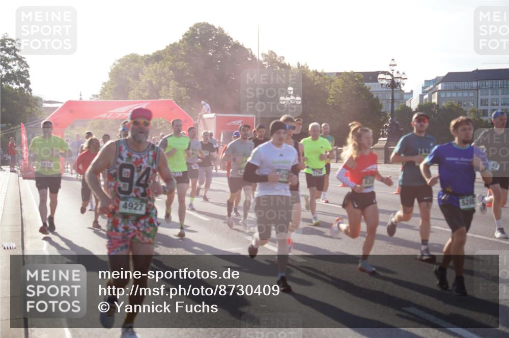 07.09.2025 - BARMER Alsterlauf Yannick Fuchs http://msf.ph/oto/8730409 07.09.2025 08:58:38 Laufen 2811, 94, 4927, 839, 5288 meine-sportfotos.de