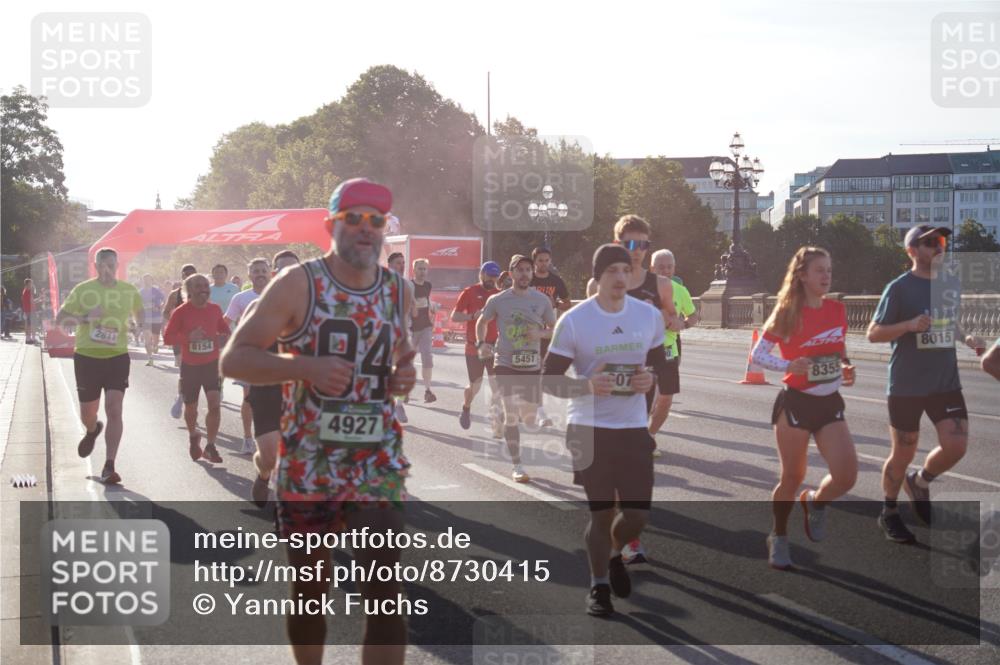 07.09.2025 - BARMER Alsterlauf Yannick Fuchs http://msf.ph/oto/8730415 07.09.2025 08:58:39 Laufen 2811, 8154, 4927, 5451, 8015, 07, 8355 meine-sportfotos.de