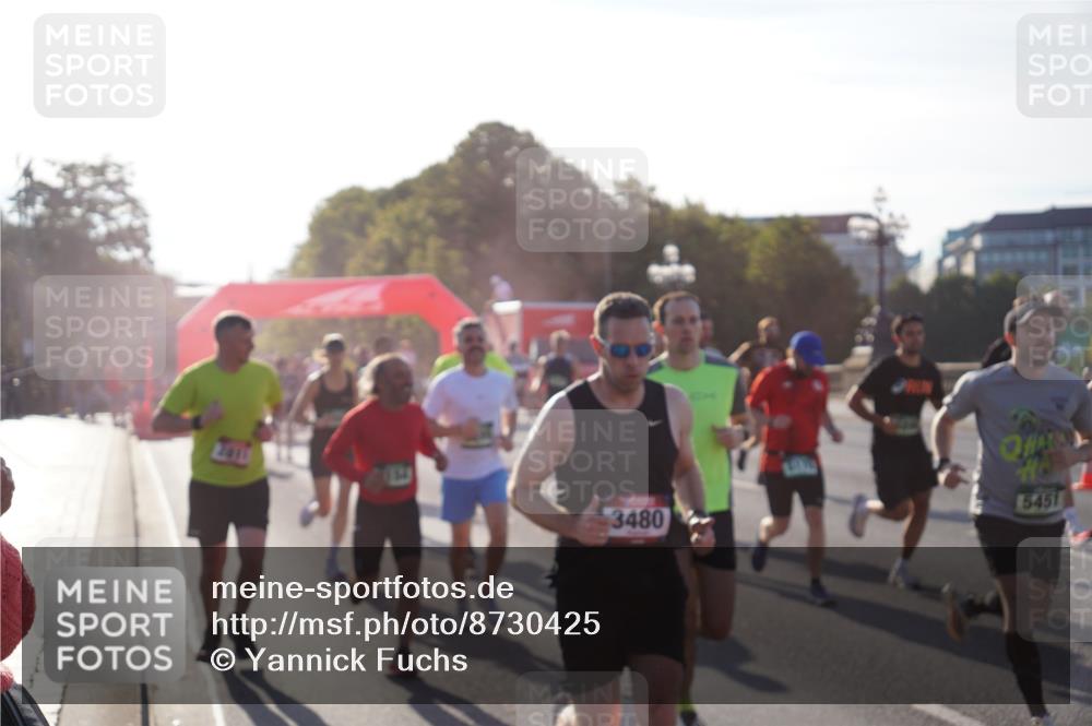 07.09.2025 - BARMER Alsterlauf Yannick Fuchs http://msf.ph/oto/8730425 07.09.2025 08:58:40 Laufen 3480, 5451 meine-sportfotos.de