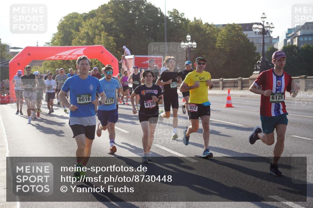 07.09.2025 - BARMER Alsterlauf Yannick Fuchs http://msf.ph/oto/8730448 07.09.2025 08:58:46 Laufen 5878, 6016, 6120, 6135, 2072, 6125 meine-sportfotos.de