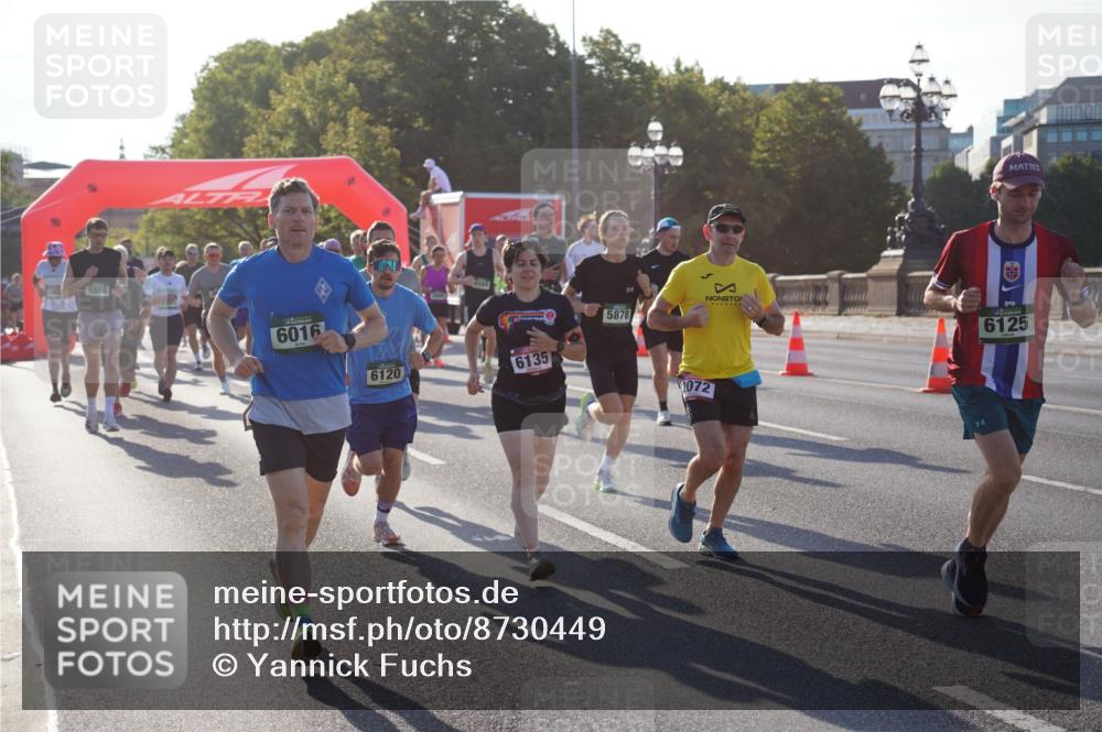 07.09.2025 - BARMER Alsterlauf Yannick Fuchs http://msf.ph/oto/8730449 07.09.2025 08:58:46 Laufen 4866, 6016, 6120, 6135, 5878, 2072, 6125 meine-sportfotos.de