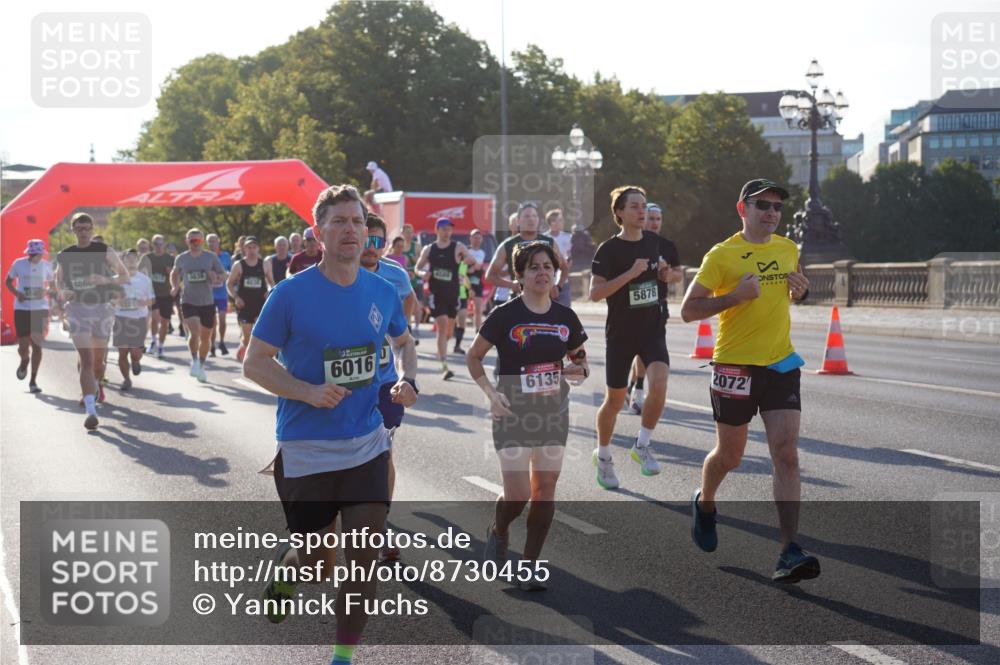 07.09.2025 - BARMER Alsterlauf Yannick Fuchs http://msf.ph/oto/8730455 07.09.2025 08:58:46 Laufen 4866, 201, 6016, 6135, 5878, 2072 meine-sportfotos.de