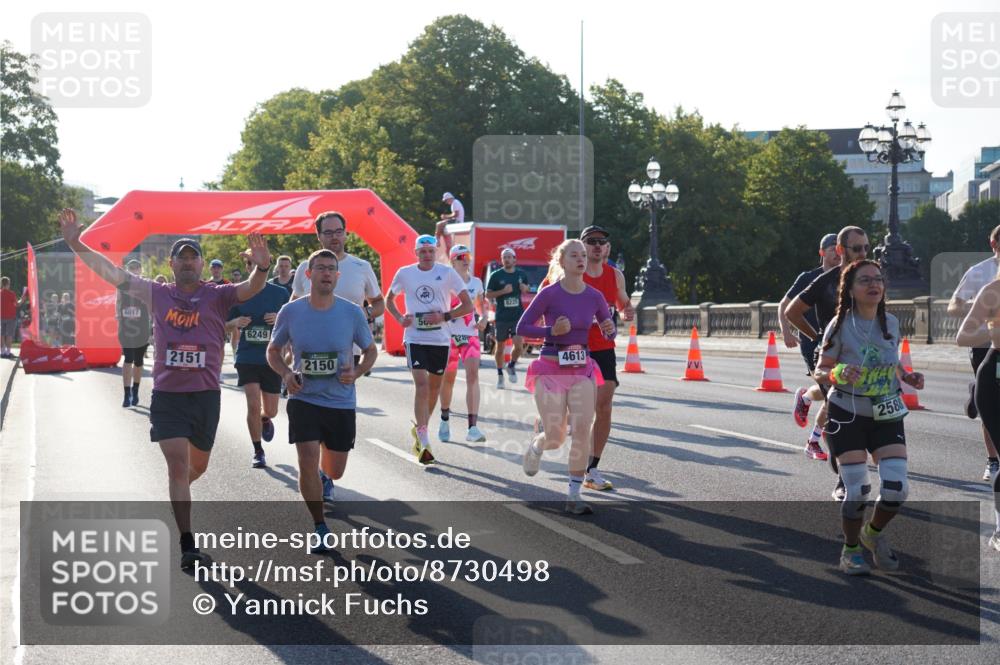 07.09.2025 - BARMER Alsterlauf Yannick Fuchs http://msf.ph/oto/8730498 07.09.2025 08:58:56 Laufen 6017, 2151, 6249, 2, 2150, 50, 28, 8225, 4613, 2588 meine-sportfotos.de