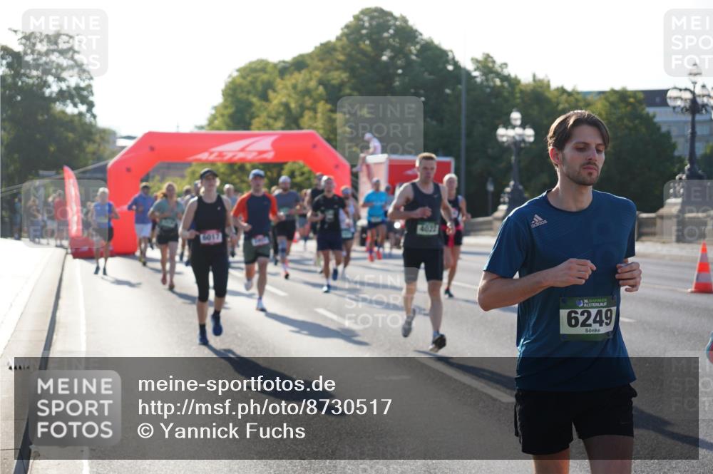 07.09.2025 - BARMER Alsterlauf Yannick Fuchs http://msf.ph/oto/8730517 07.09.2025 08:59:00 Laufen 6017, 36, 6249 meine-sportfotos.de