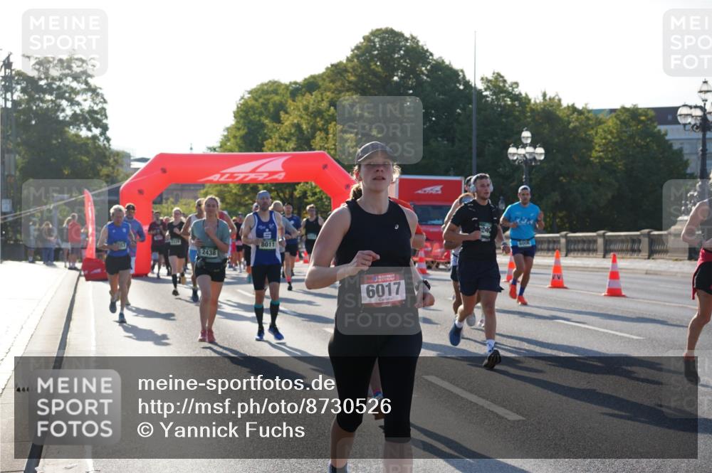 07.09.2025 - BARMER Alsterlauf Yannick Fuchs http://msf.ph/oto/8730526 07.09.2025 08:59:02 Laufen 2438, 8011, 6017 meine-sportfotos.de
