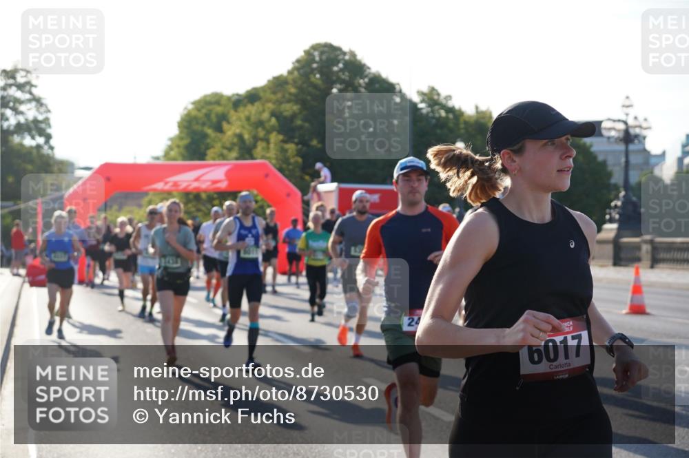 07.09.2025 - BARMER Alsterlauf Yannick Fuchs http://msf.ph/oto/8730530 07.09.2025 08:59:03 Laufen 24, 6017 meine-sportfotos.de